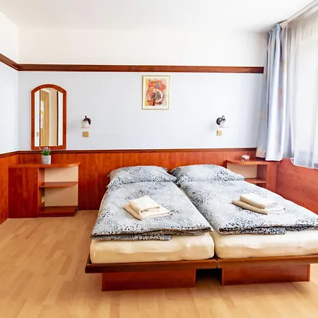 Szálloda Macocha 3*