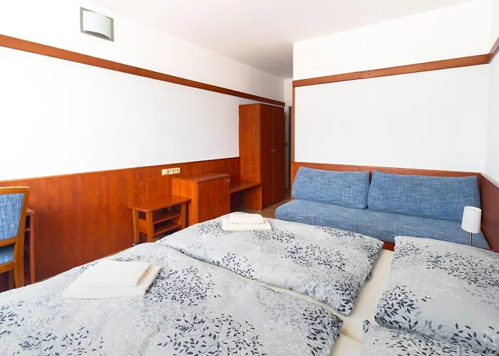 Macocha Hotel 3*